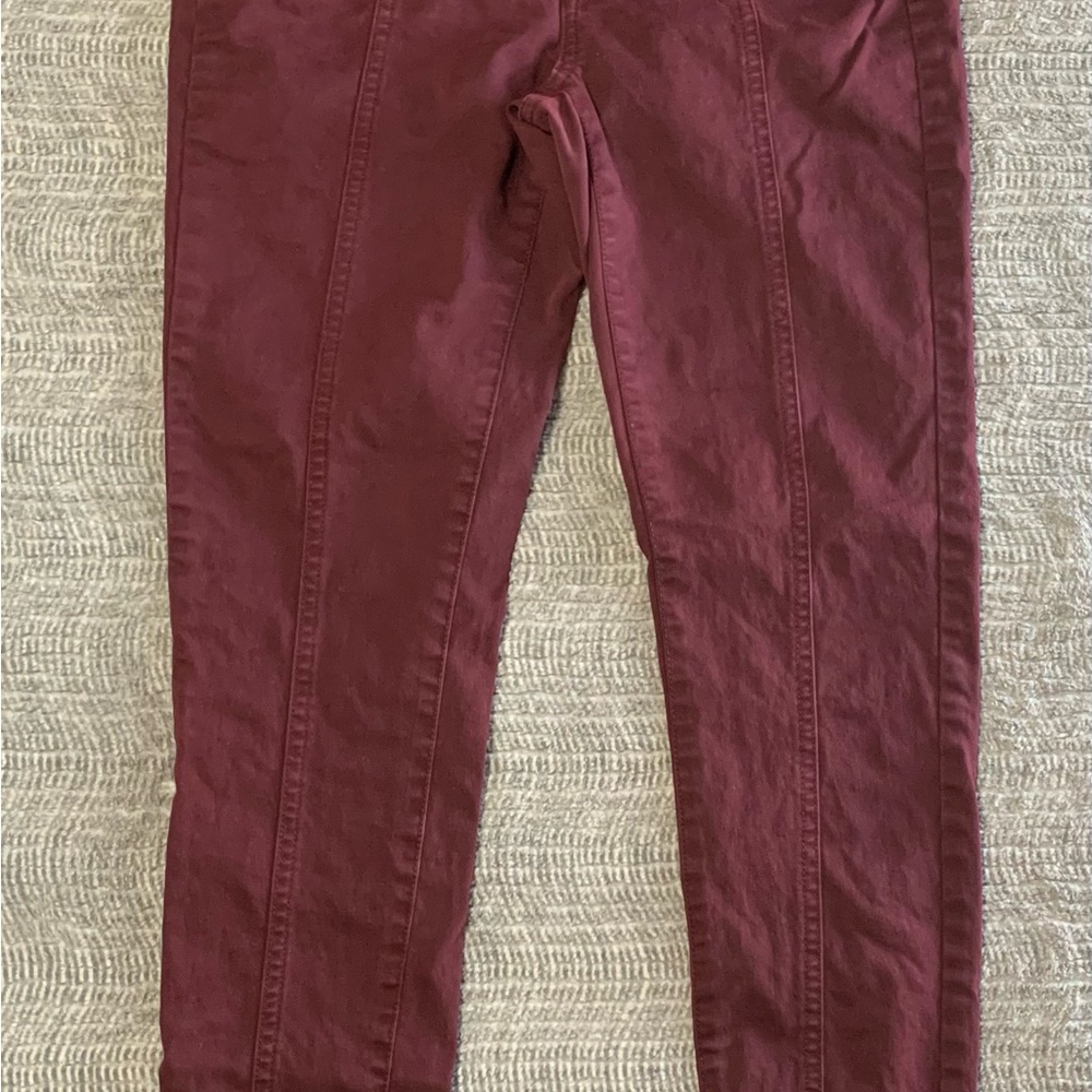 3/$30 American Eagle Outfitters Burgundy High Rise Jeggings Skinny Fit - Picture 2 of 14